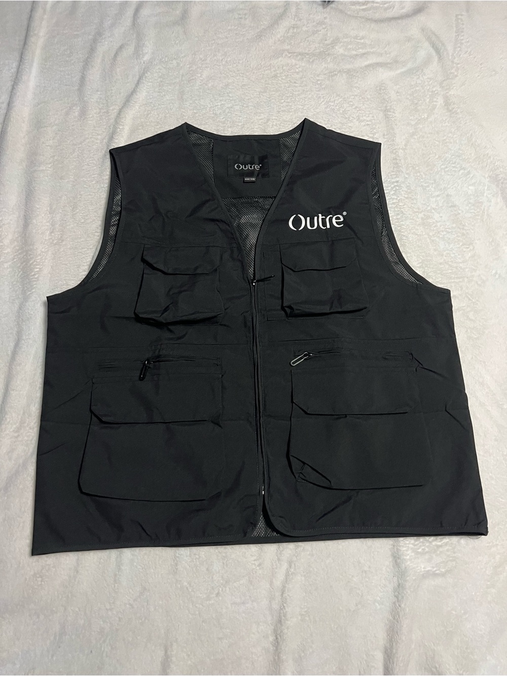 Black Utility Vest - Multi-Pocket Organizer